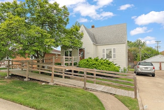 18122 Wentworth Ave, Lansing, IL 60438