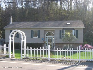 144 Glendale Rd, Pittston, PA 18640