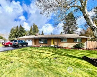 581 G St, Forks, WA 98331