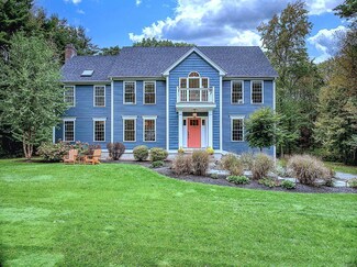 44 Mill Rd, North Hampton, NH 03862