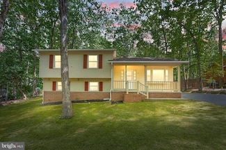 447 Laurel Ave, Fredericksburg, VA 22408