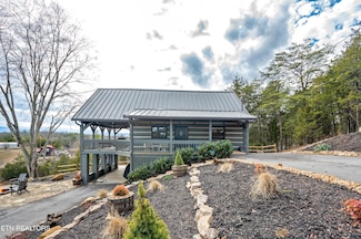 1019 Moonside Ln, Sevierville, TN 37876