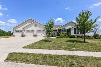 5404 N Shadow Oak Run, Muncie, IN 47304