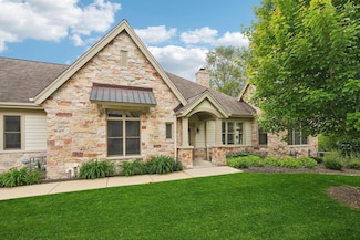 W137N7363 Claas Rd, Menomonee Falls, WI 53051