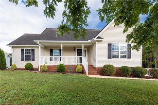 2995 Clear Ridge Dr, Trinity, NC 27370