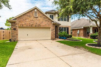 427 Abbey Ln, League City, TX 77573