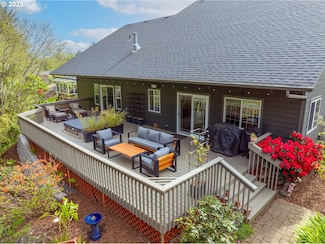 169 Westwood Ct, Reedsport, OR 97467
