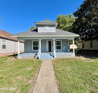 1127 W Broadway St, Webb City, MO 64870