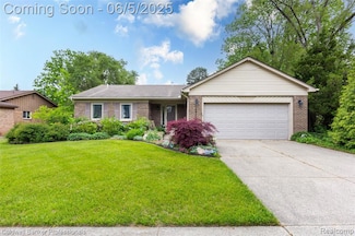 1975 Chancery Dr, Troy, MI 48085