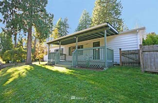6999 NE Whispering Cedar Ln, Suquamish, WA 98392
