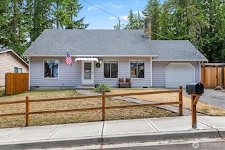 527 N 155th St, Shoreline, WA 98133