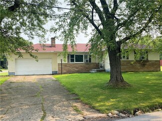 611 Russell Ave, Meadville, PA 16335