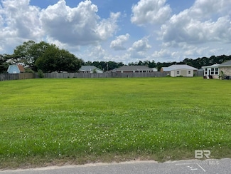 5 Fountain St Unit 5, Robertsdale, AL 36567