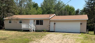 8630 Lake Michigan Dr, Allendale Charter Township, MI 49401
