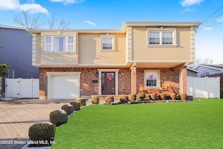 117 Bathgate St, Staten Island, NY 10312