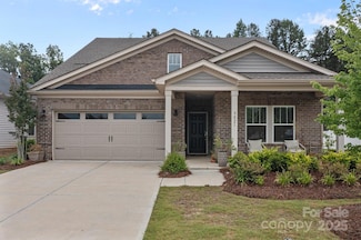 9021 Myrna Dr, Gastonia, NC 28056