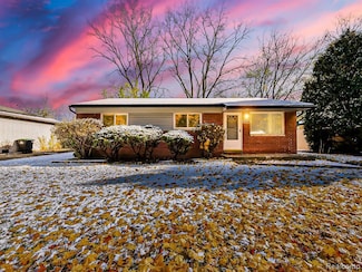 16147 Karin St, Taylor, MI 48180