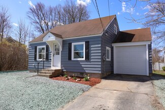 10 Yale St, Concord, NH 03301