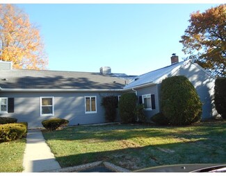 52 Horseshoe Dr Unit 52, Chicopee, MA 01022