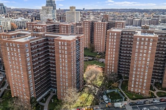 97-40 62nd Dr Unit 8D, Rego Park, NY 11374