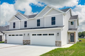 425 Jenny Ln Unit A, Heyworth, IL 61745