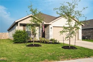 1905 Champions Dr, Navasota, TX 77868