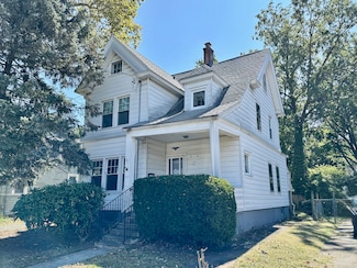 232 Court St, West Haven, CT 06516