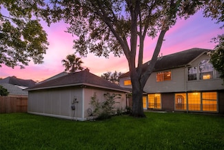 4907 Canterbury Ln, Sugar Land, TX 77479