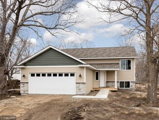 1114 5th Ave, Newport, MN 55055