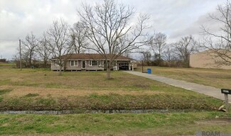 8457 Mandela Dr, New Roads, LA 70760