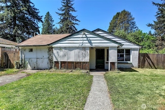 11033 15th Ave NE, Seattle, WA 98125