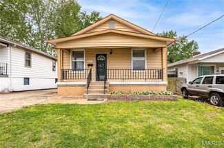 3614 Hoffmeister Ave, Saint Louis, MO 63125