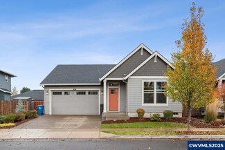 1396 Dahlia St, Woodburn, OR 97071