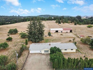 13885 Webb Ln, Dallas, OR 97338