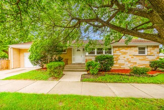 2205 Willow Rd, Homewood, IL 60430