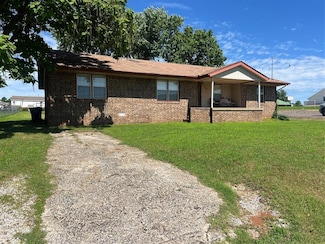 216 N Jefferson Ave, Blanchard, OK 73010