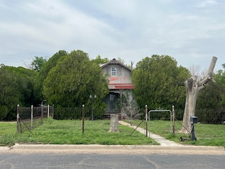 1504 N Quinn St, Guymon, OK 73942