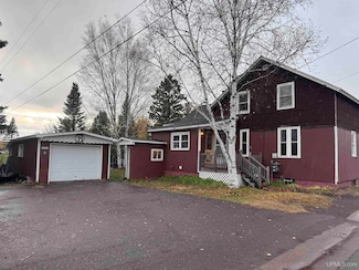 25829 Lake Linden Ave, Calumet, MI 49913