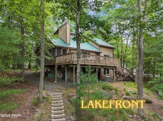 148 Lake Shore Dr, Dingmans Ferry, PA 18328
