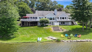 62154 Pheasant Pointe Dr, Sturgis, MI 49091