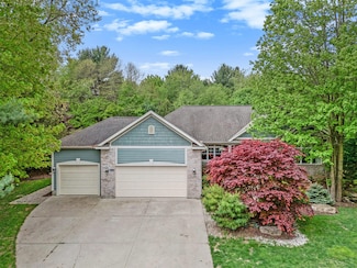 6371 Colorado Ct, Norton Shores, MI 49444