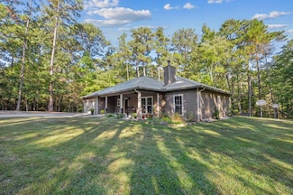 365 Trevino Dr, Brookeland, TX 75931