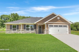 1227 Sheila Ann Dr, Carthage, MO 64836