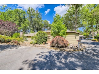 7582 SW Cresmoor Dr, Beaverton, OR 97008