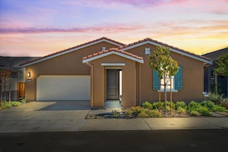 2109 White Oak Dr, Hollister, CA 95023