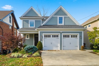 3633 Stettinius Ave, Cincinnati, OH 45208