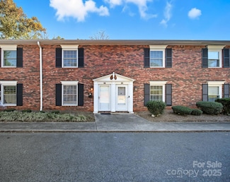 824 6th St NW Unit 5, Hickory, NC 28601