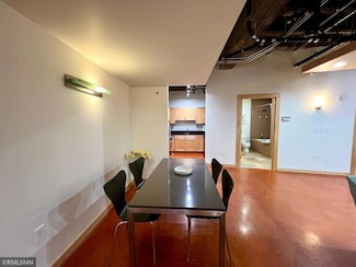 601 Marquette Ave Unit 306, Minneapolis, MN 55402