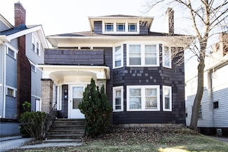 3322 E Overlook Rd, Cleveland, OH 44118