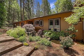 6612 Rosewood Dr, Magalia, CA 95954